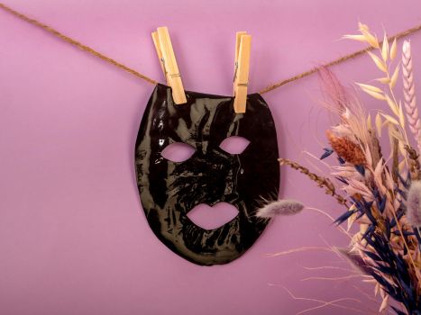 Masque en gelée au charbon