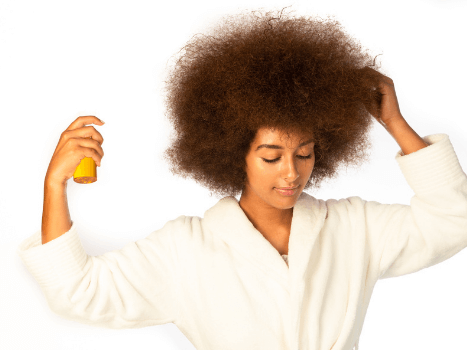 Prévenir les fourches et renforcer des cheveux abimés