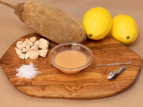 Bain manucure fortifiant pour les ongles