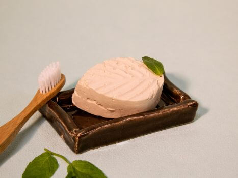 Dentifrice solide doux