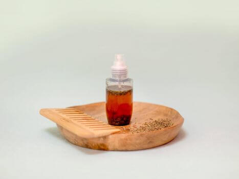 Spray détoxifiant pour les cheveux