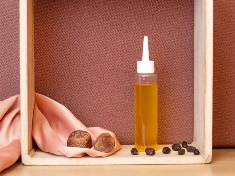 Bain d’huiles pour les cuirs chevelus irrités