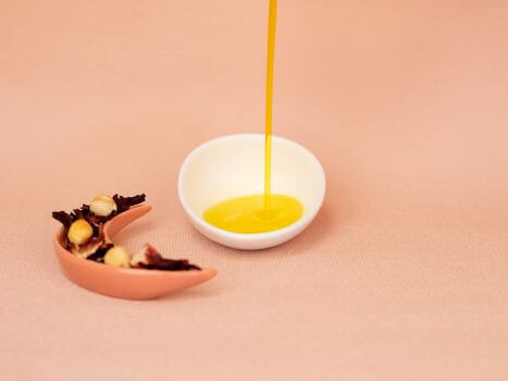 Huile de soin corps et visage pour les peaux très sèches