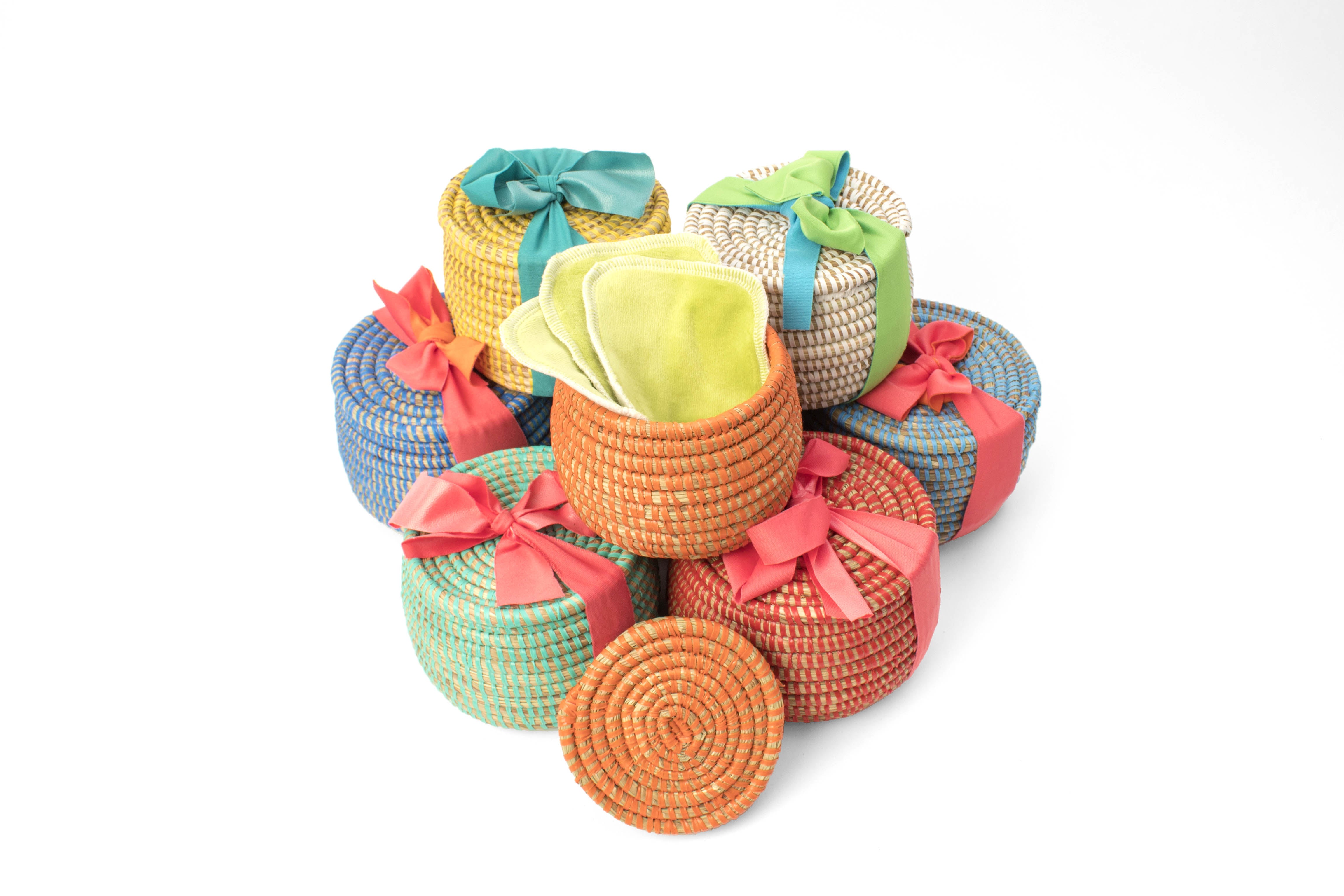 10 Carrés démaquillants lavables avec Panier