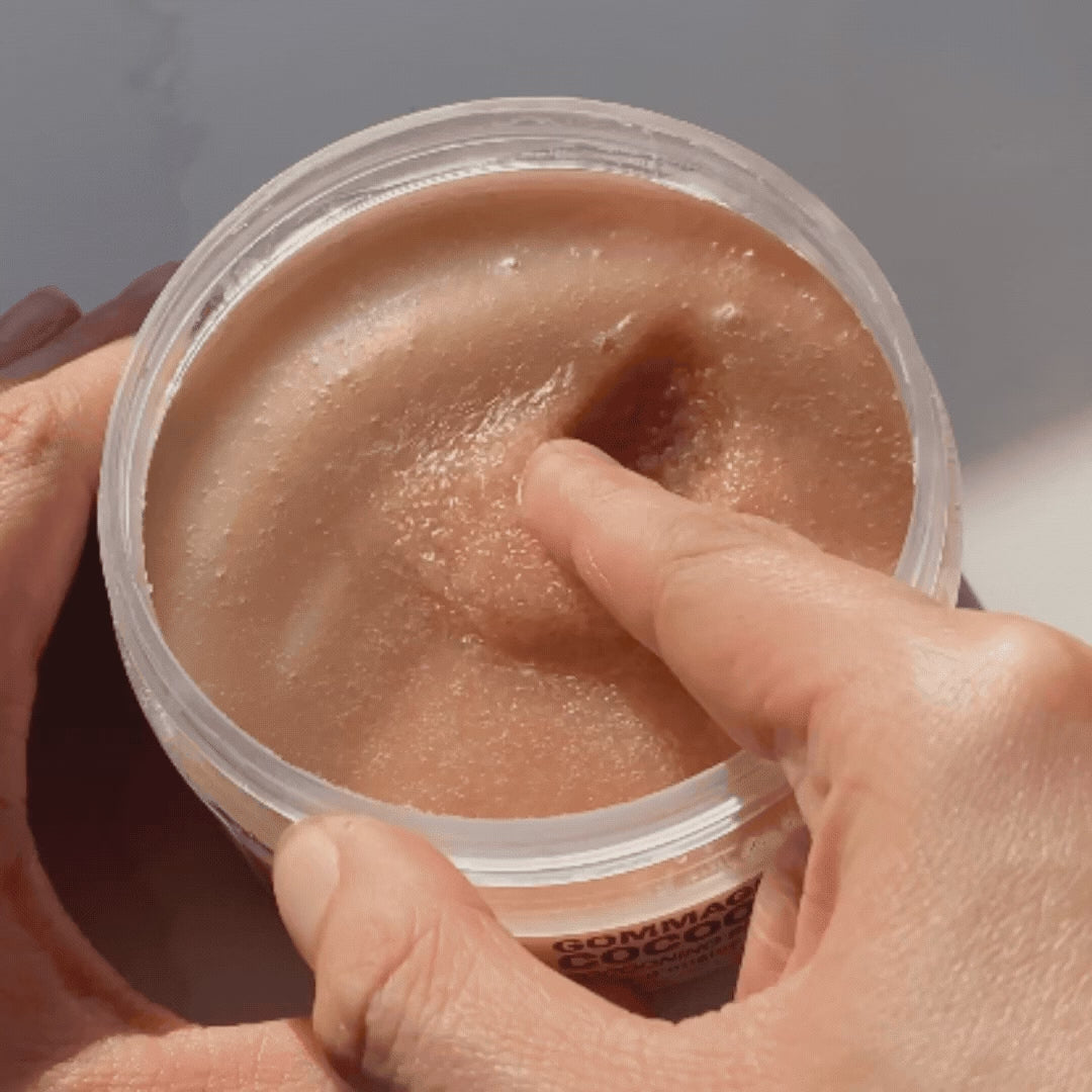 Load video: Gommage Cocooning au Sel Rose