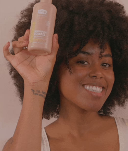 Charger la vidéo : Shampooing Boucles
