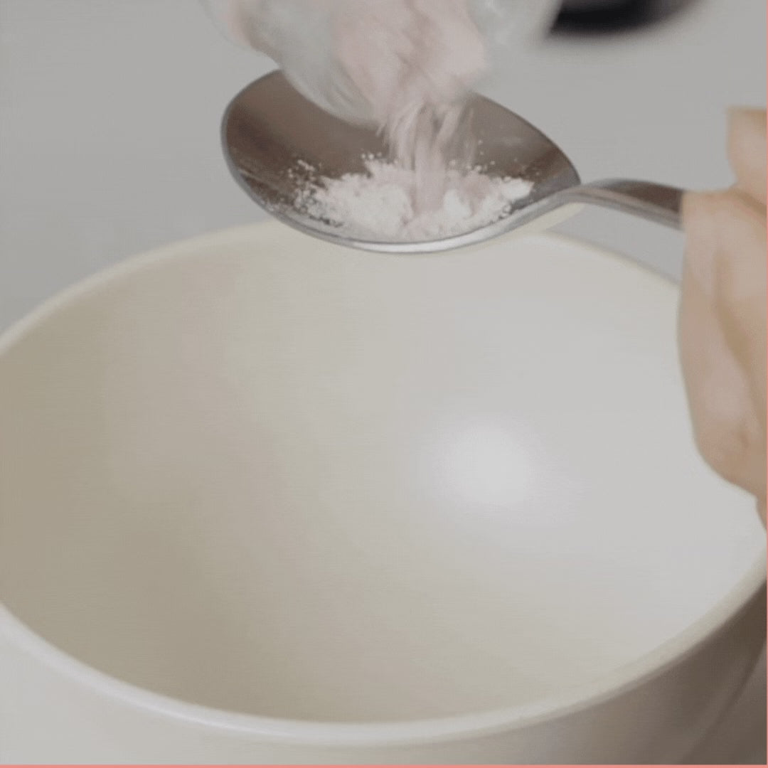 Load video: Powder face mask for a healthy glow